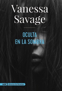 Oculta en la sombra 